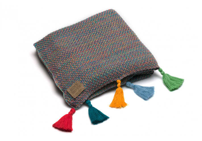 Strickdecke mit Zopfmuster