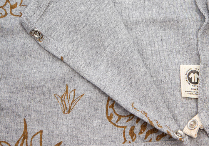 Onesie with chetaah print