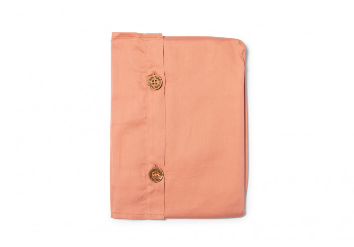 fitted sheet made with cotton. Light corall.