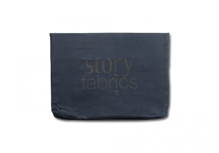 Pillow case with organic cotton. Fairtrade and organic cotton. Navy.