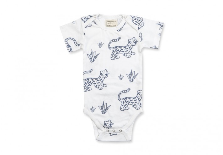 Onesie with chetaah print
